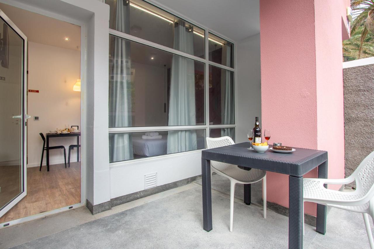 The Jolie - Apartments By The Ocean Porto Moniz Exterior photo