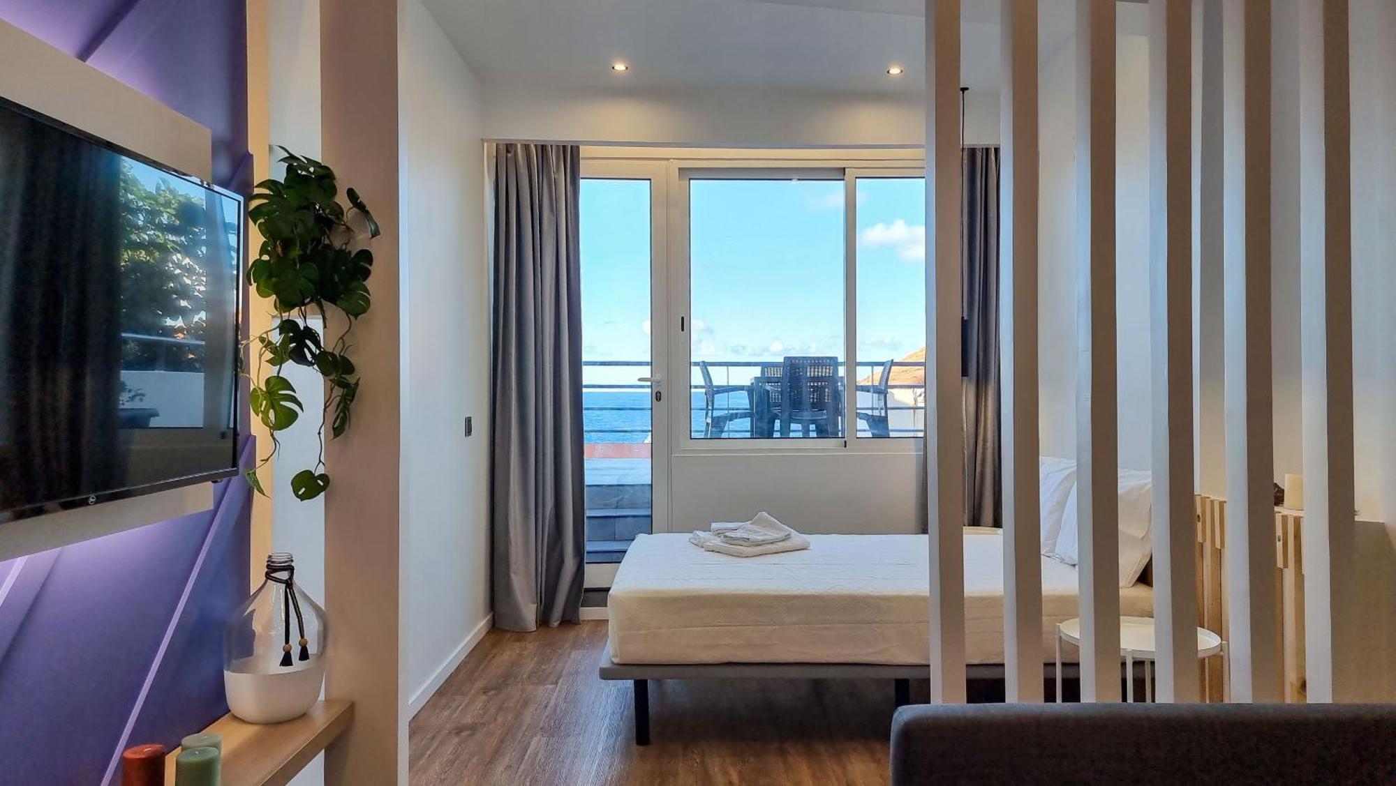 The Jolie - Apartments By The Ocean Porto Moniz Exterior photo