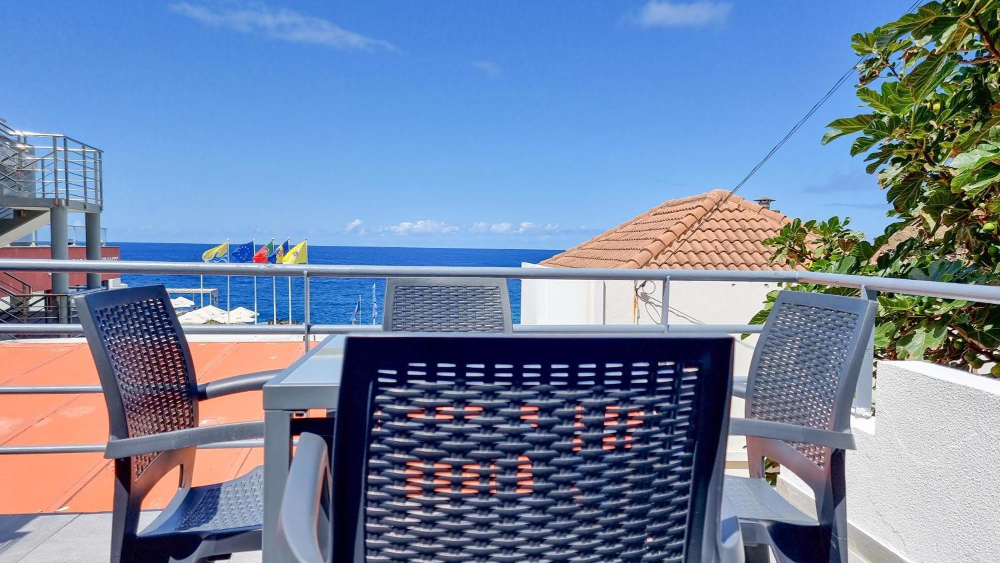 The Jolie - Apartments By The Ocean Porto Moniz Exterior photo